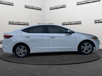 2017 Hyundai Elantra 4dr Sdn Auto GL '' AS TRADED ''