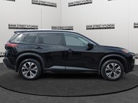 2023 Nissan Rogue AWD SV Midnight Edition