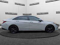 2021 Hyundai Elantra Preferred IVT