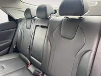 2022 Hyundai Elantra Ultimate IVT