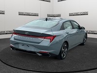 2022 Hyundai Elantra Ultimate IVT