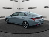 2022 Hyundai Elantra Ultimate IVT