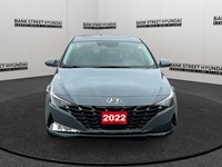 2022 Hyundai Elantra Ultimate IVT