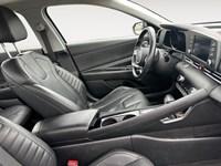 2022 Hyundai Elantra Ultimate IVT