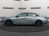 2023 Hyundai Elantra Preferred IVT w/Tech Pkg