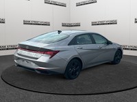 2023 Hyundai Elantra Preferred IVT w/Tech Pkg