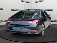 2022 Hyundai Elantra Preferred IVT