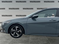 2022 Hyundai Elantra Ultimate IVT