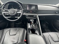 2022 Hyundai Elantra Ultimate IVT