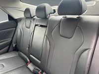 2022 Hyundai Elantra Ultimate IVT