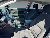 2020 Hyundai Elantra Preferred IVT