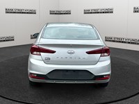 2020 Hyundai Elantra Essential IVT