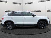2022 Volkswagen Taos Trendline 4MOTION