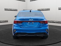 2022 Kia Forte EX IVT