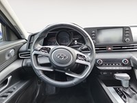 2022 Hyundai Elantra Preferred IVT w/Sun & Tech Package