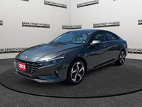 2023 Hyundai Elantra Luxury IVT w/Two-Tone Interior