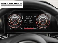 2025 Hyundai Elantra HEV Luxury DCT