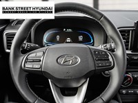 2025 Hyundai Venue Essential IVT w/Two-Tone