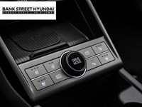 2025 Hyundai Kona Electric Preferred FWD w/Ultimate Package Green Interior