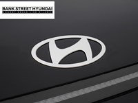 2025 Hyundai Kona Electric Preferred FWD w/Ultimate Package Green Interior