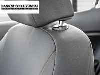 2025 Hyundai Venue Essential IVT