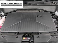 2025 Hyundai Kona Electric Preferred FWD w/Ultimate Package Green Interior