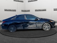 2022 Hyundai Elantra Preferred IVT