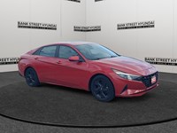 2022 Hyundai Elantra Preferred IVT w/Sun & Tech Package