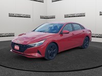 2022 Hyundai Elantra Preferred IVT w/Sun & Tech Package