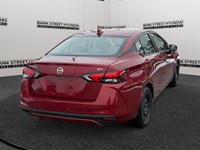 2021 Nissan Versa SV CVT