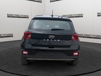 2023 Hyundai Venue Essential IVT