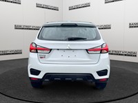 2024 Mitsubishi RVR ES FWD