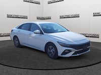 2024 Hyundai Elantra Essential IVT