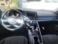 2023 Hyundai Elantra Preferred IVT