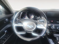 2023 Hyundai Elantra Preferred IVT