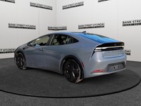 2024 Toyota Prius Prime SE Auto