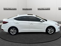 2020 Hyundai Elantra Preferred w/Sun & Safety Package IVT