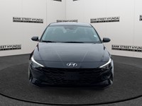 2023 Hyundai Elantra Preferred IVT