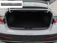 2026 Hyundai Elantra Essential IVT