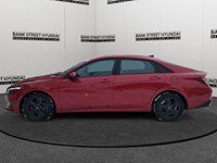 2022 Hyundai Elantra Preferred IVT w/Sun & Tech Package