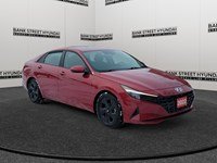 2022 Hyundai Elantra Preferred IVT w/Sun & Tech Package
