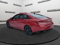 2022 Hyundai Elantra Preferred IVT w/Sun & Tech Package