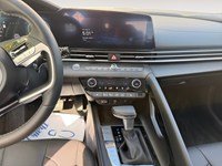 2025 Hyundai Elantra Luxury IVT