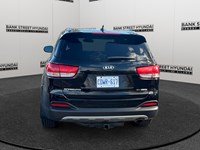 2016 Kia Sorento AWD 4dr 2.0L Turbo EX