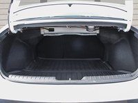 2025 Hyundai Elantra Luxury IVT