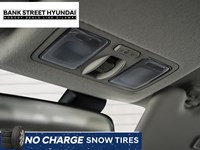 2025 Hyundai Venue Ultimate IVT w/Black Interior