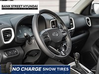 2025 Hyundai Venue Ultimate IVT w/Black Interior
