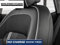 2025 Hyundai Venue Ultimate IVT w/Black Interior