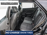 2025 Hyundai Venue Ultimate IVT w/Black Interior