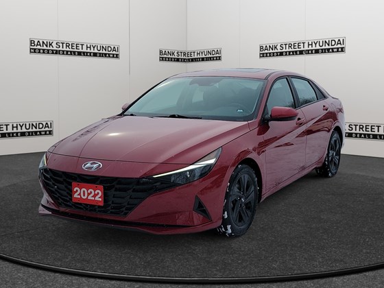 2022 Hyundai Elantra Preferred w/Sun & Tech Pkg